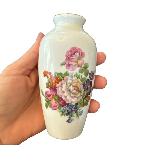 Small Limoges France Fragonard Vase - Picture 6 of 12